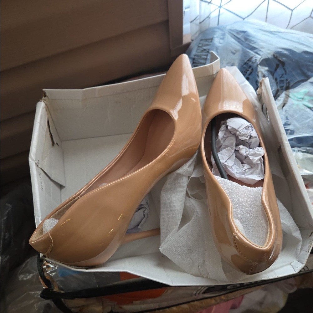 Pointed Toe Nude Patent Pumps - Women's Dress Heels